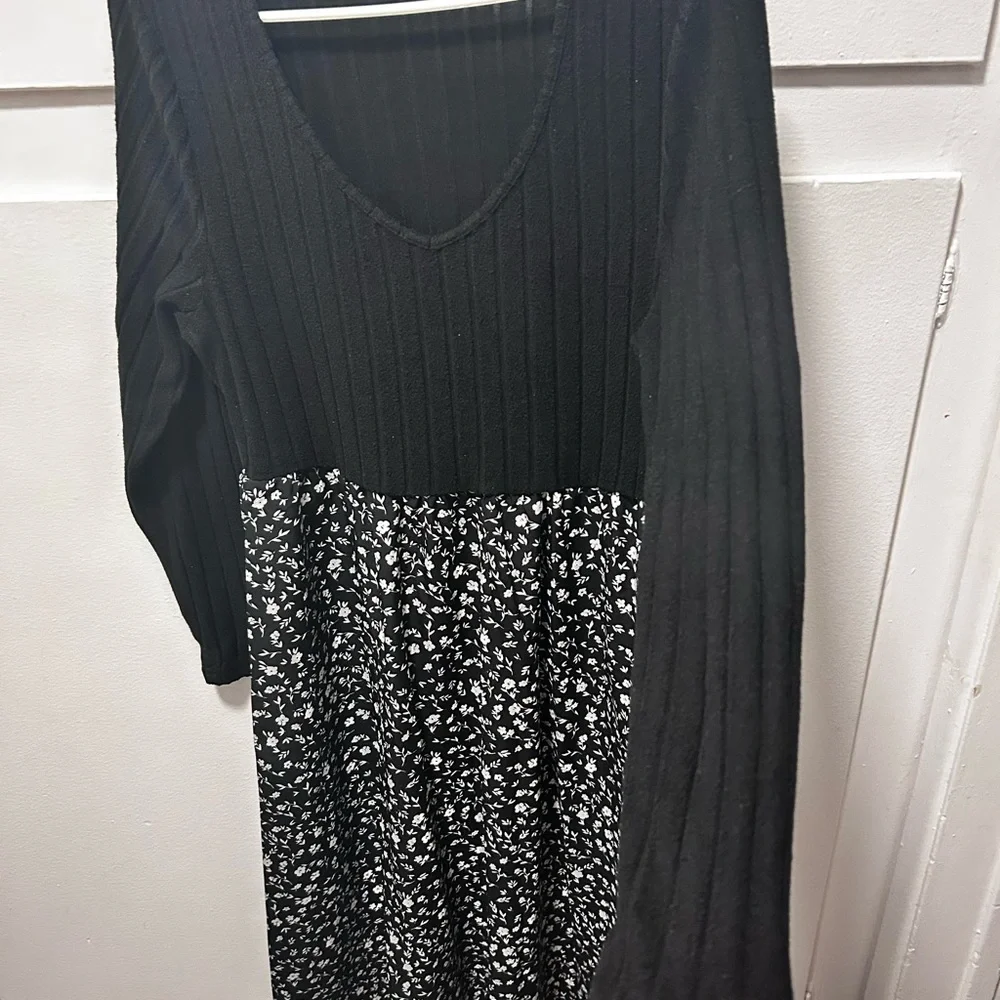 Floral midi dress - Picture 5 of 11